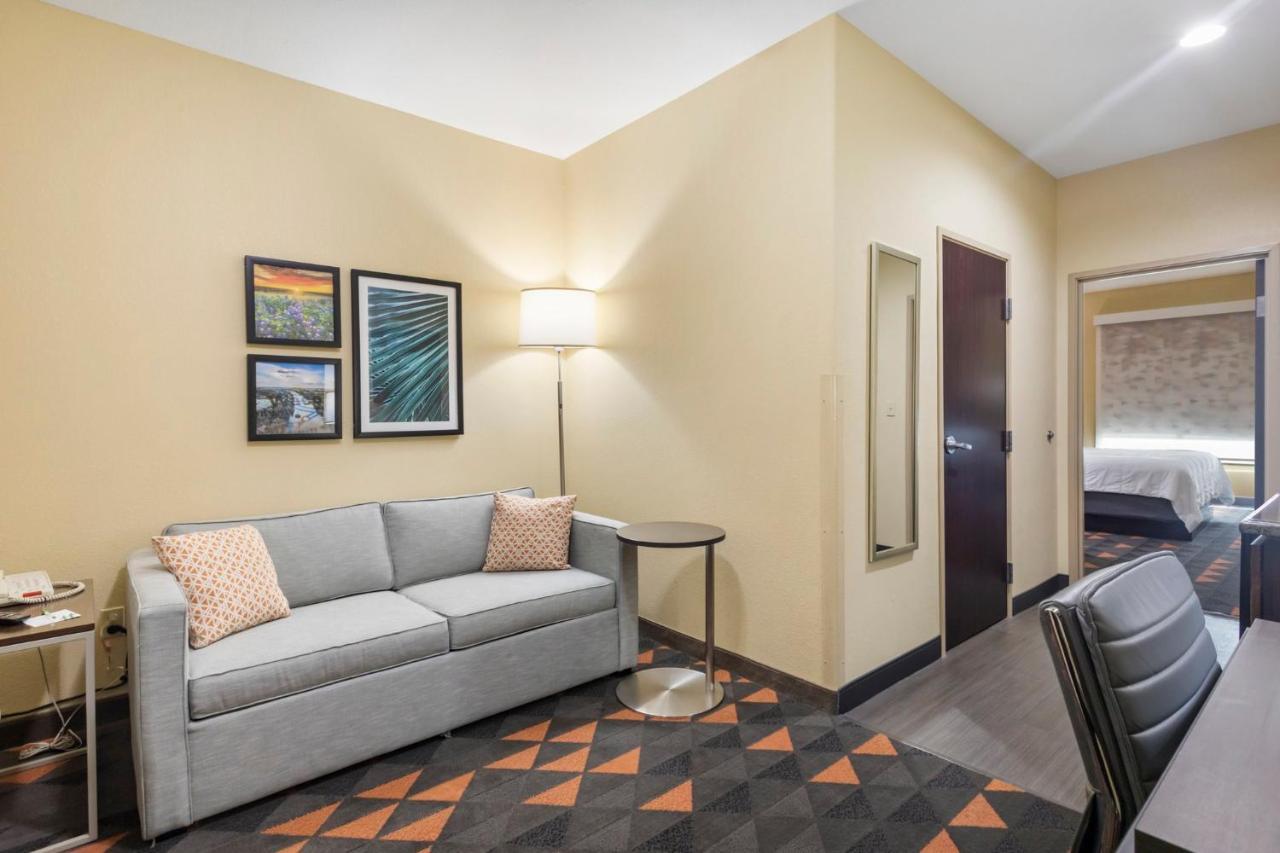 Holiday Inn Hotel & Suites Waco Northwest By Ihg Bellmead Exteriör bild