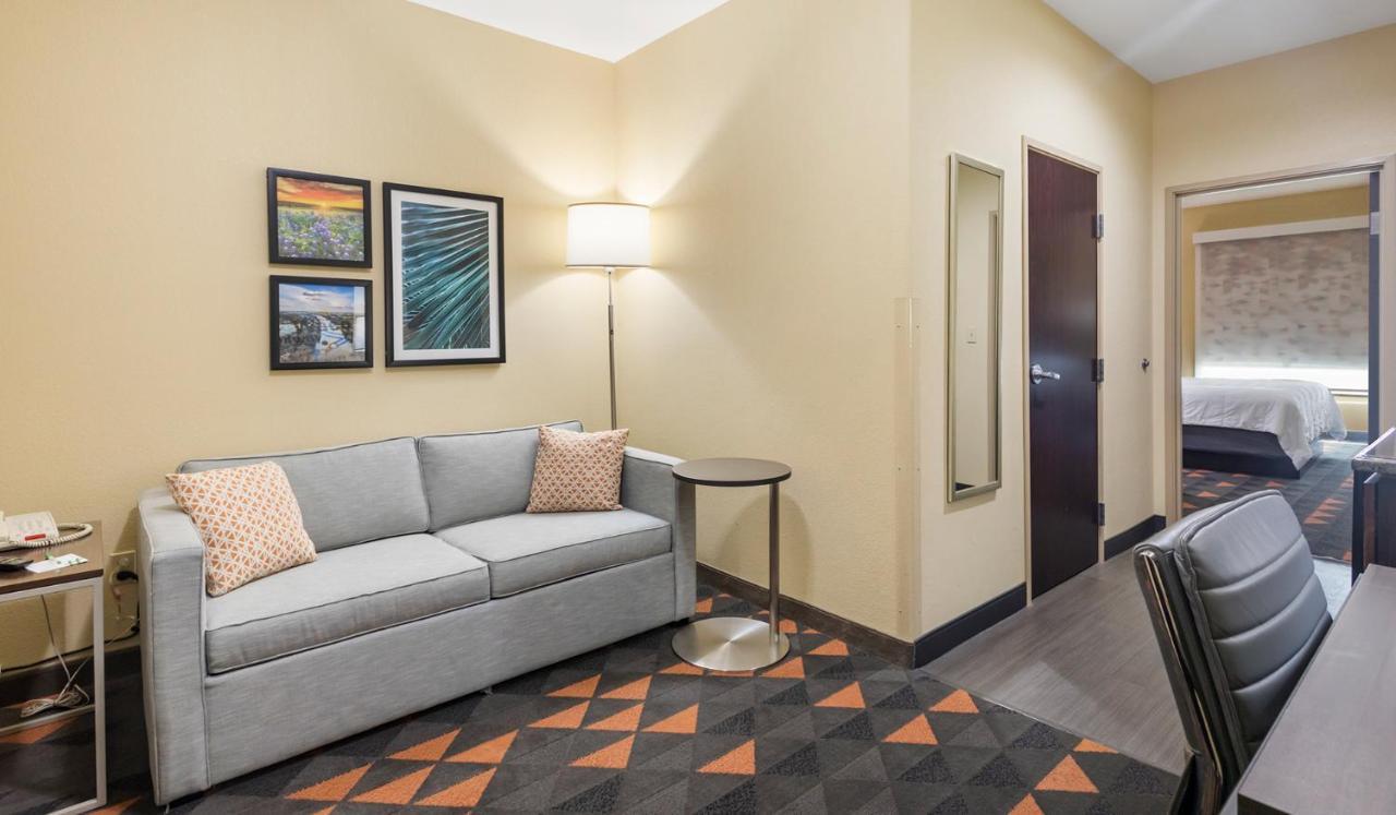Holiday Inn Hotel & Suites Waco Northwest By Ihg Bellmead Exteriör bild
